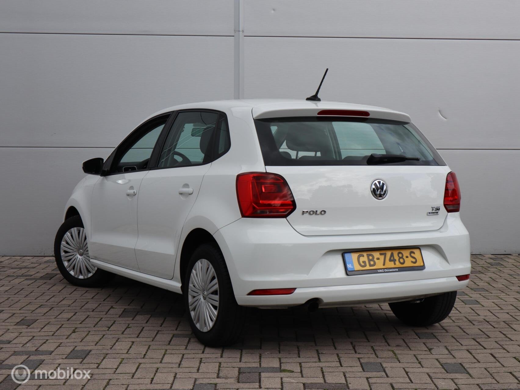 Volkswagen Polo 1.2 TSI Airco Cruise CarPlay Navi NL Auto, Auto's, Stof, 4 cilinders, Wit, Bedrijf
