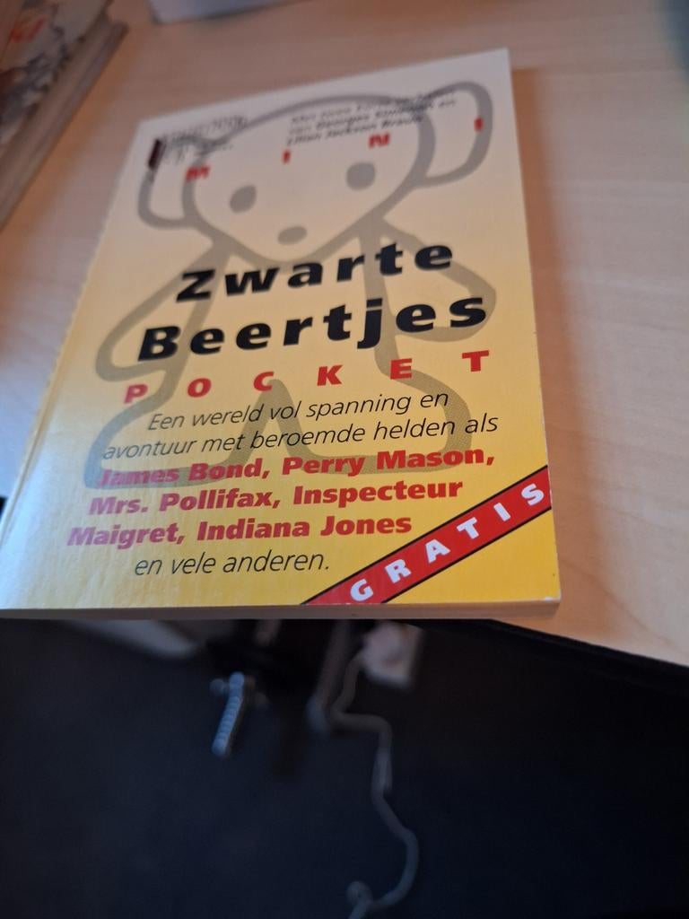 Zwarte Beertjes Pocket: speciale uitgave, Boeken, Ophalen of Verzenden, Diverse auteurs