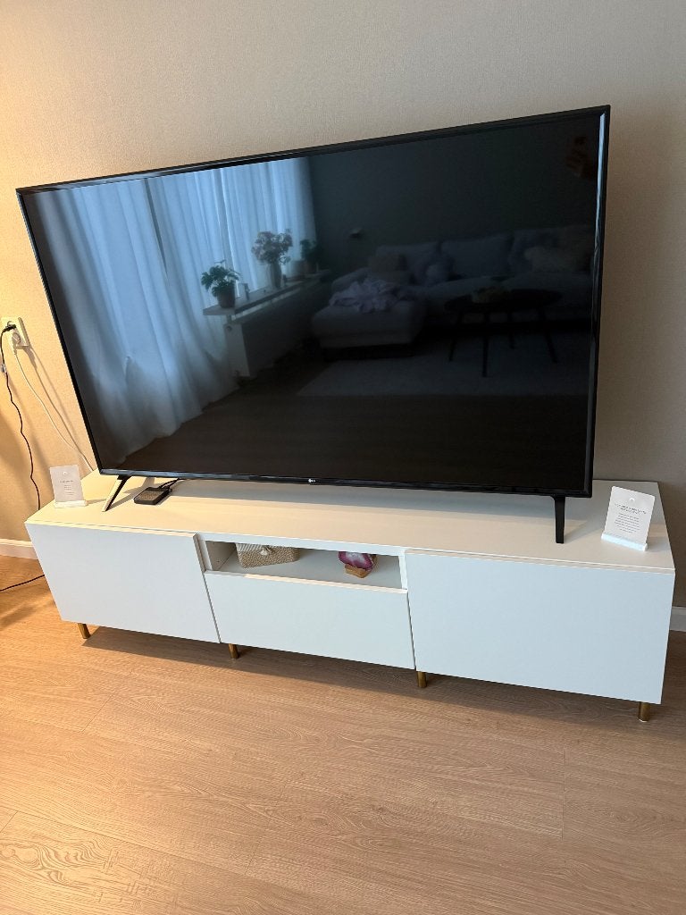 TV kast - BIEDEN!, Huis en Inrichting, Kasten | Televisiemeubels, Ophalen, 150 tot 200 cm, Zo goed als nieuw, Minder dan 100 cm