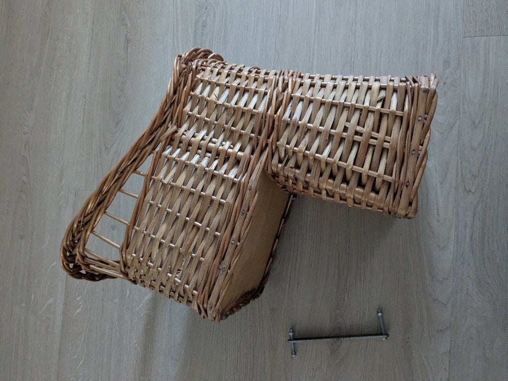 Vintage rieten fietsmand (retro poppenstoeltje) + beugel, Ophalen, Gebruikt