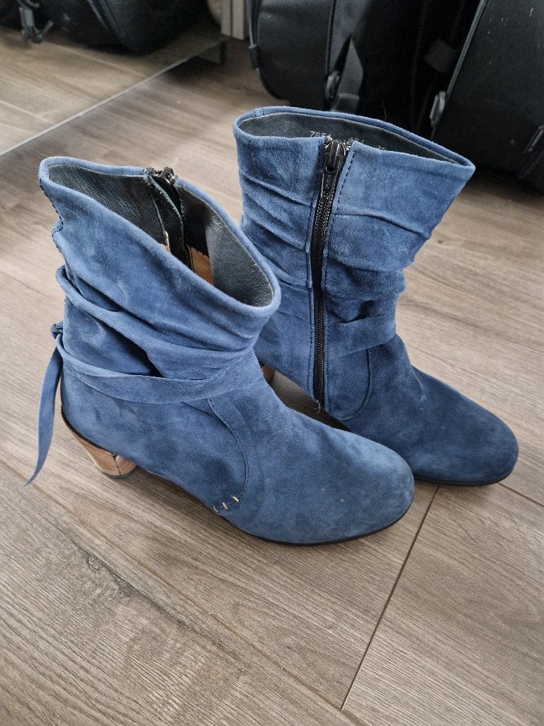 suede dames laarzen maat 38, Ophalen of Verzenden, Zo goed als nieuw, Zwart, Hoge laarzen
