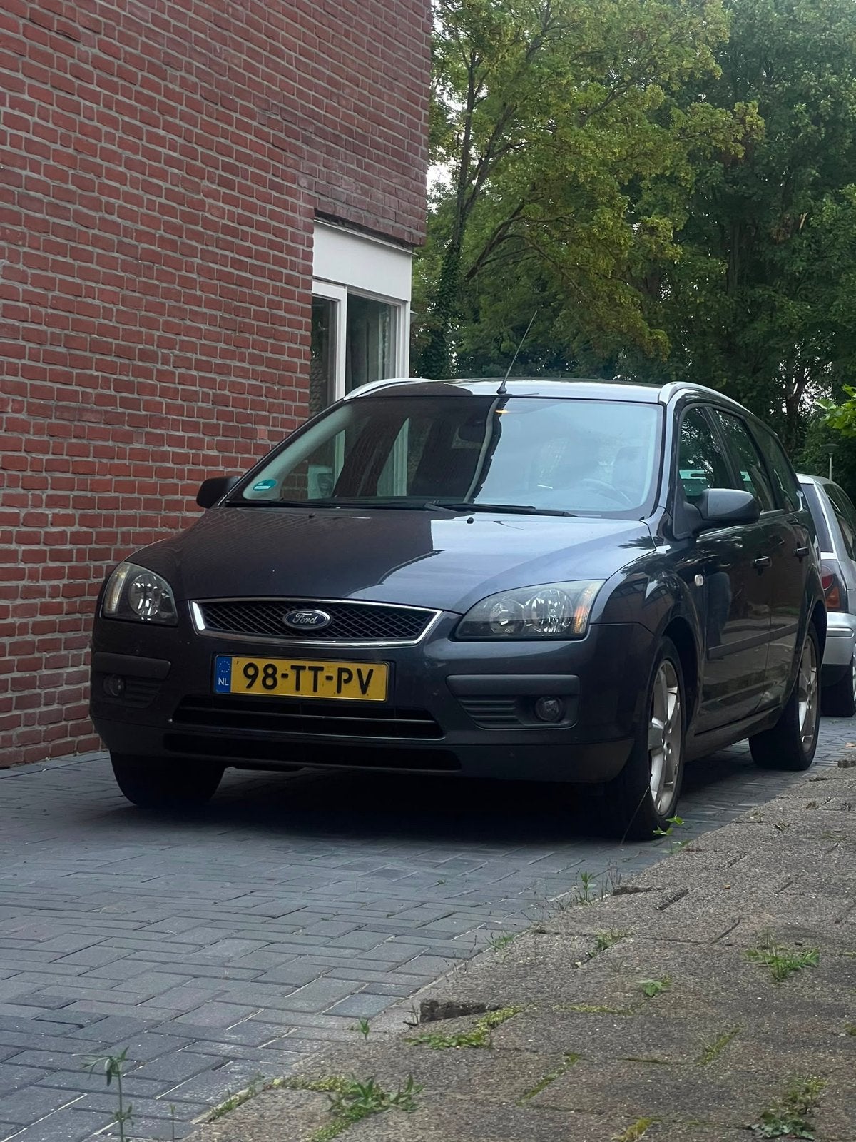 Ford Focus 2 liter benzine 107KW Wagon 2007 Grijs, Auto's, Ford, 145 pk, 4 cilinders, Stationwagon, Handgeschakeld
