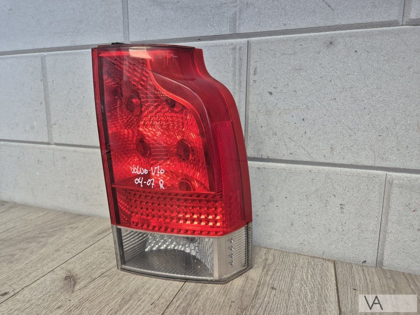 Achterlicht rechts van Volvo V70 / XC70 2004 - 2007 LED €75, Auto-onderdelen, Gebruikt, -, -, Ophalen of Verzenden