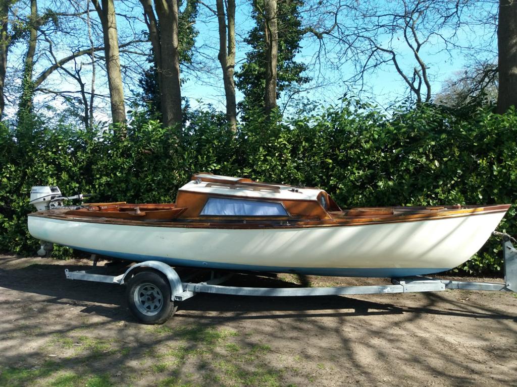 Boot met motor en trailer/ met onderdelen, Watersport en Boten, Ophalen