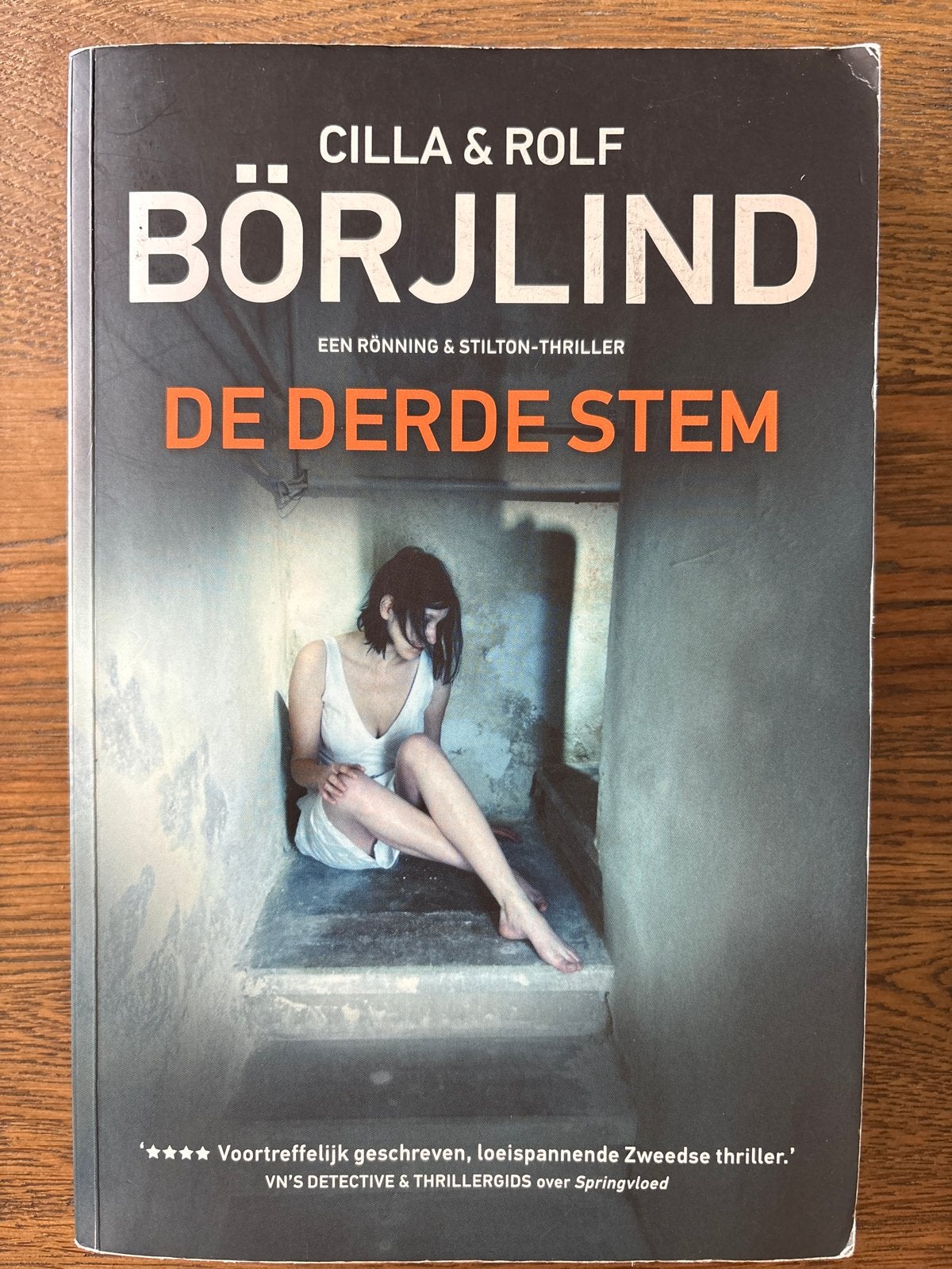 De Derde Stem - Cilla & Rolf Börjlind, Boeken, Ophalen of Verzenden, Gelezen, Scandinavië