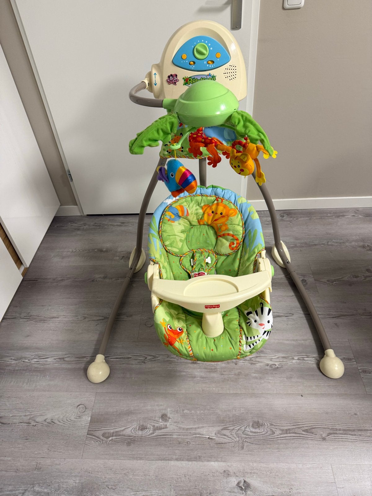 Fisher-Price Rainforest Baby Schommelstoel met Muziek, Ophalen, Gebruikt