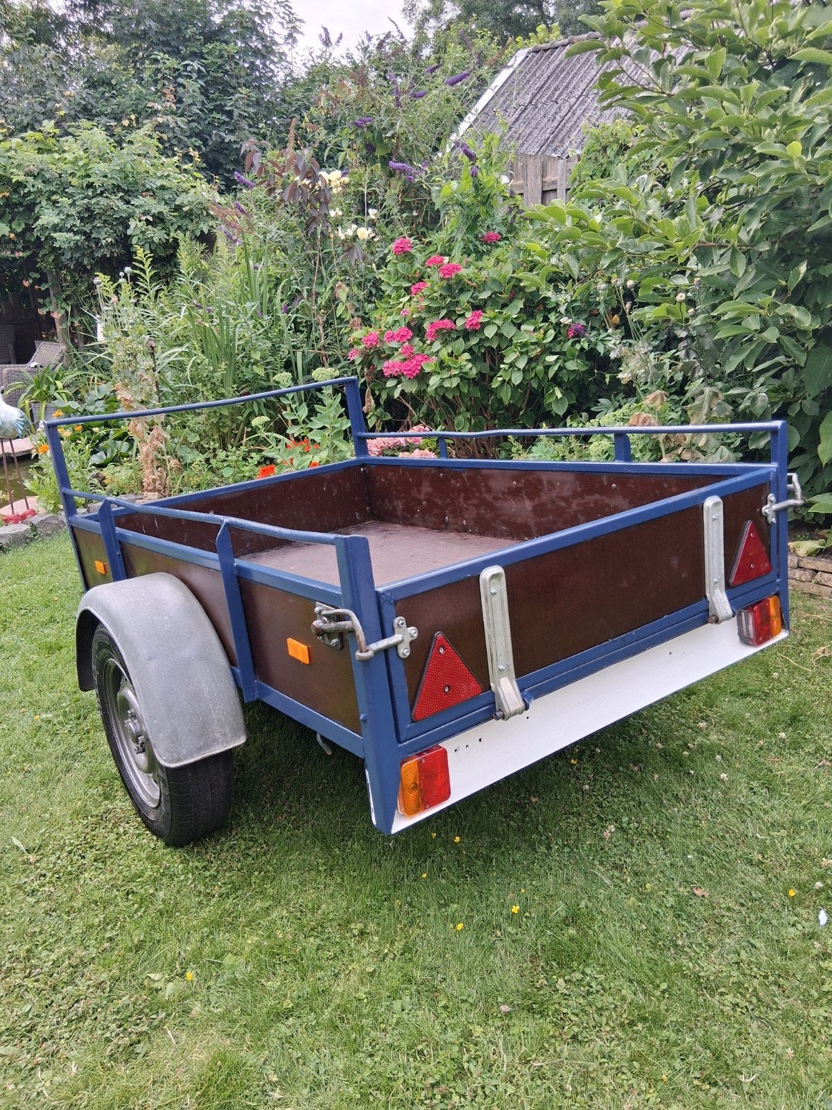 Nette aanhanger., Ophalen of Verzenden