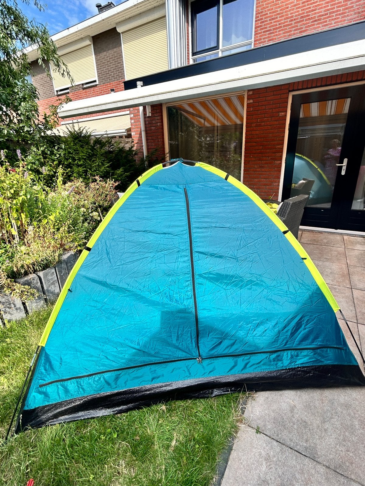 Compacte 2-persoons tent - Ideaal voor festivals/camping, Ophalen of Verzenden, Zo goed als nieuw, Tot en met 2
