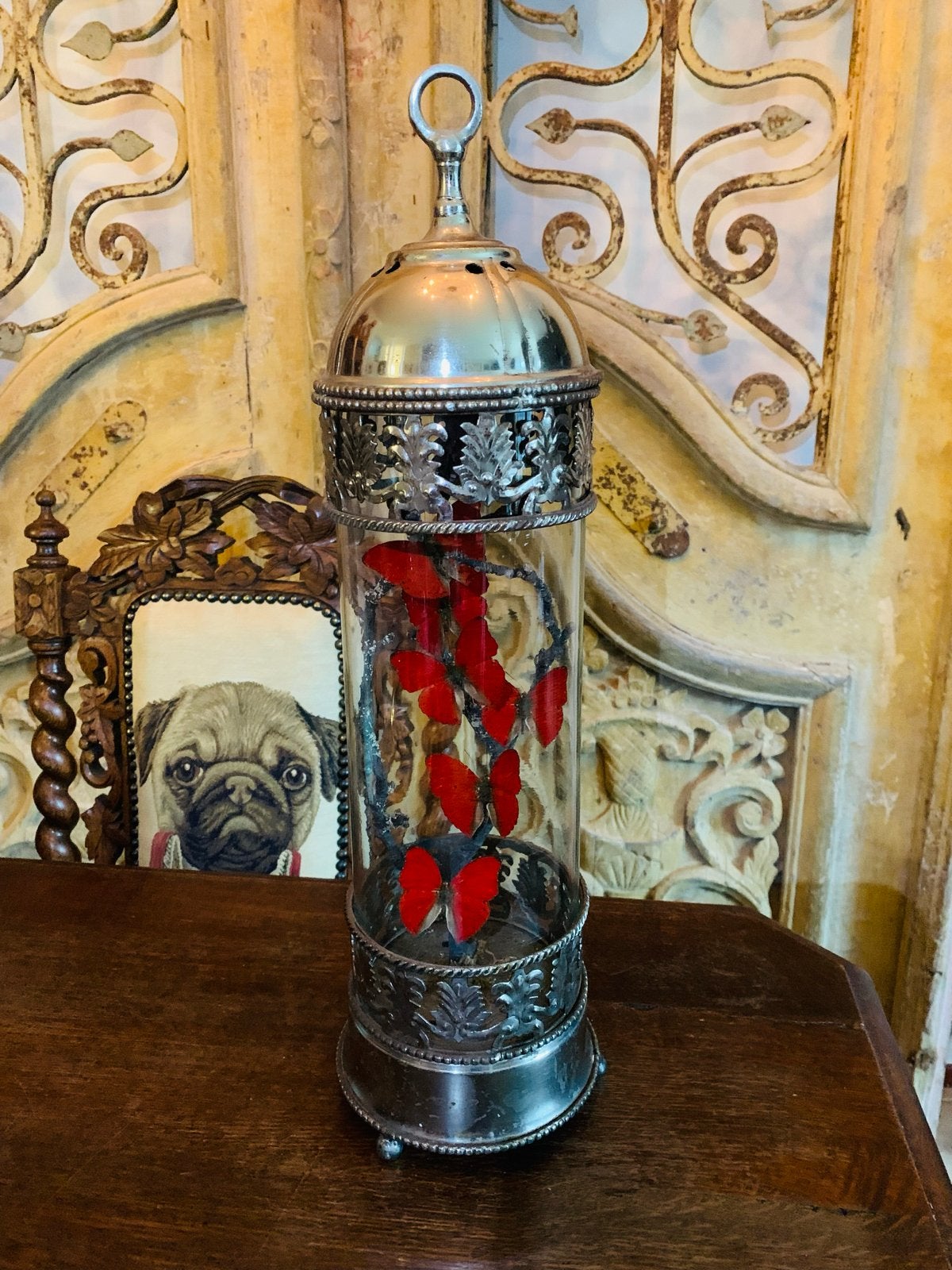 Glazen Stolp met Rode Vlinders - 1001 Nacht Stijl, Antiek en Kunst, Ophalen of Verzenden