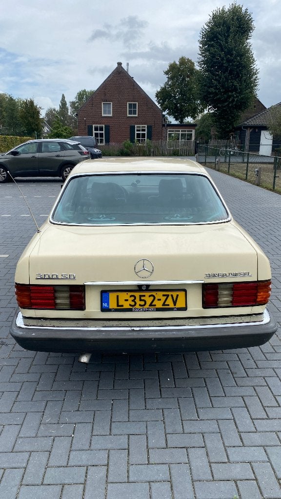 Mercedes 300SD turbodiesel 1981 oldtimer, foto 5