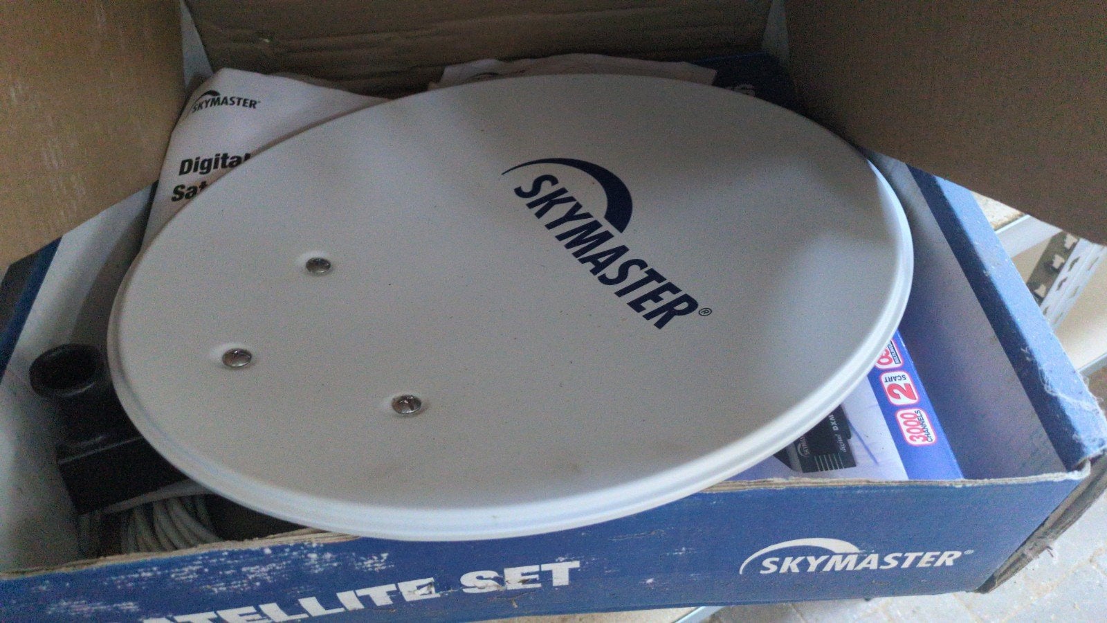 Skymaster DXM 2420 Satellietontvanger met schotel en statief, Audio, Tv en Foto, Ophalen of Verzenden, (Schotel)antenne, Overige merken