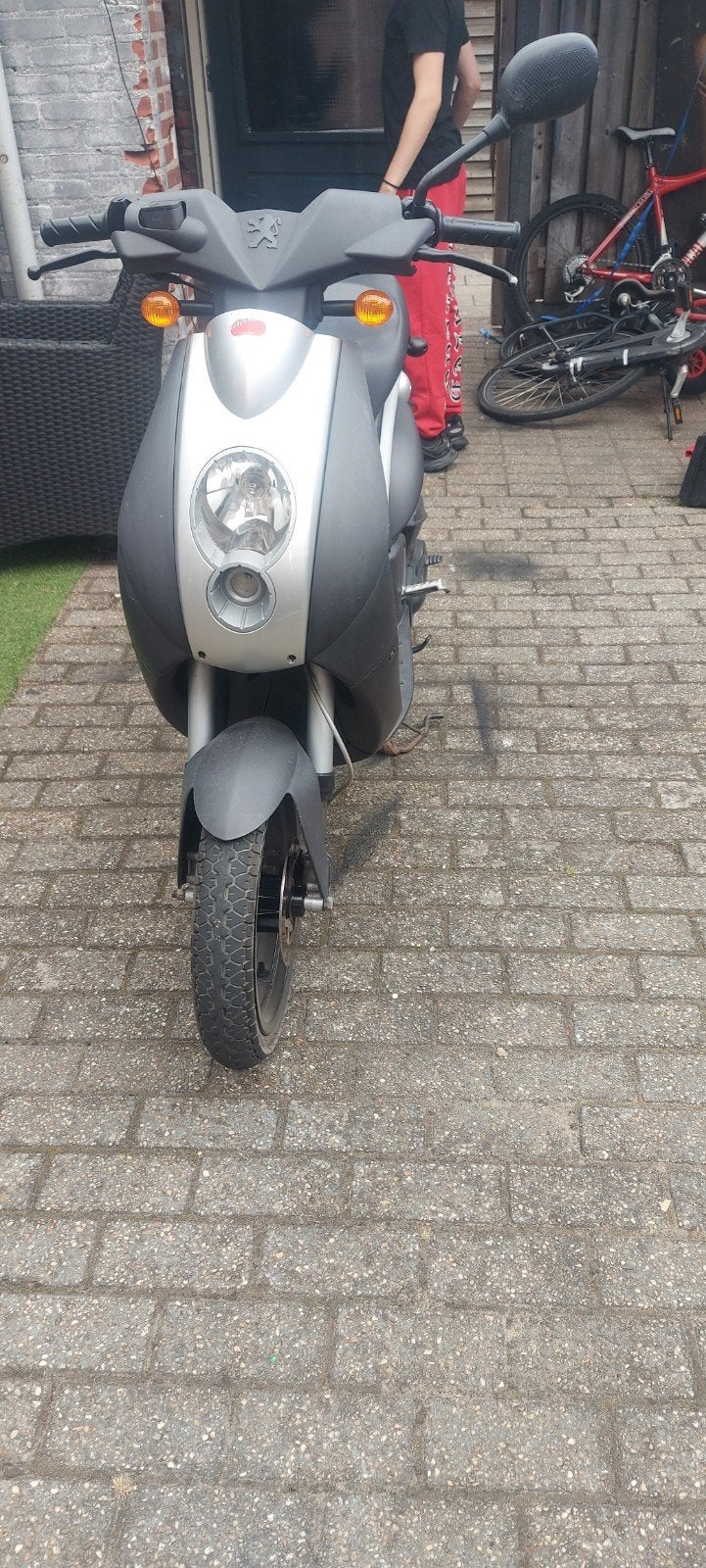 Mooie Peugeot scooter, helemaal in orde!   of voor export, Ophalen, Maximaal 45 km/u, Zo goed als nieuw, Benzine