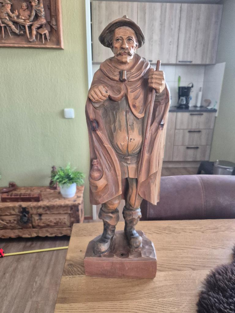 Houten beeldje pelgrim / wandelaar – handgesneden, ca. 60 cm, Antiek en Kunst, Kunst | Beelden en Houtsnijwerken, Ophalen, Houtsnijwerk