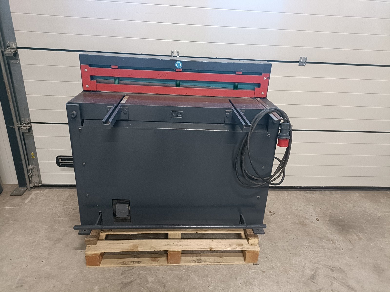 JORG 4002E 1050x2mm Plaatschaar., Ophalen