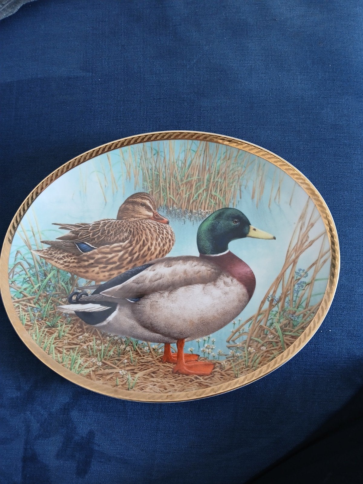 Wandbord Eenden porselein Raymond Watson 1988 met gouden ran, Antiek en Kunst, Ophalen of Verzenden