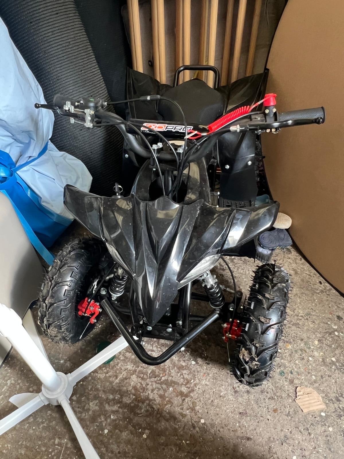 Zwarte kinderquad -  50cc, Fietsen en Brommers, Ophalen of Verzenden
