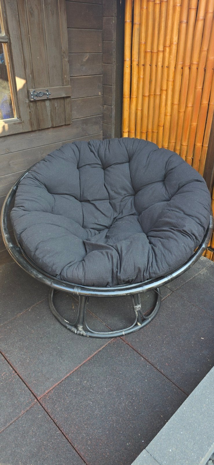 Comfortabele Papasan stoel met zwart kussen, Ophalen, Gebruikt, Zwart, Stof