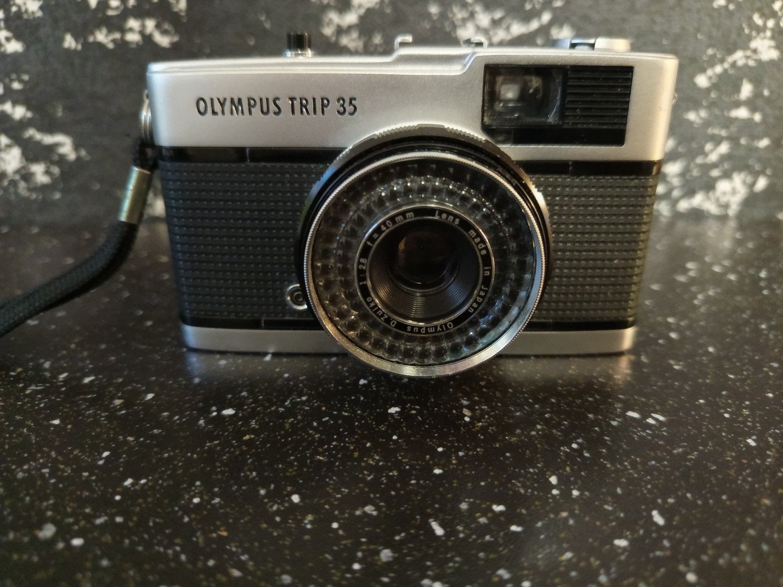 Olympus Trip 35 Analoge Camera - Werkend Rood vlaggetje., Ophalen of Verzenden, Zo goed als nieuw, Compact, Olympus