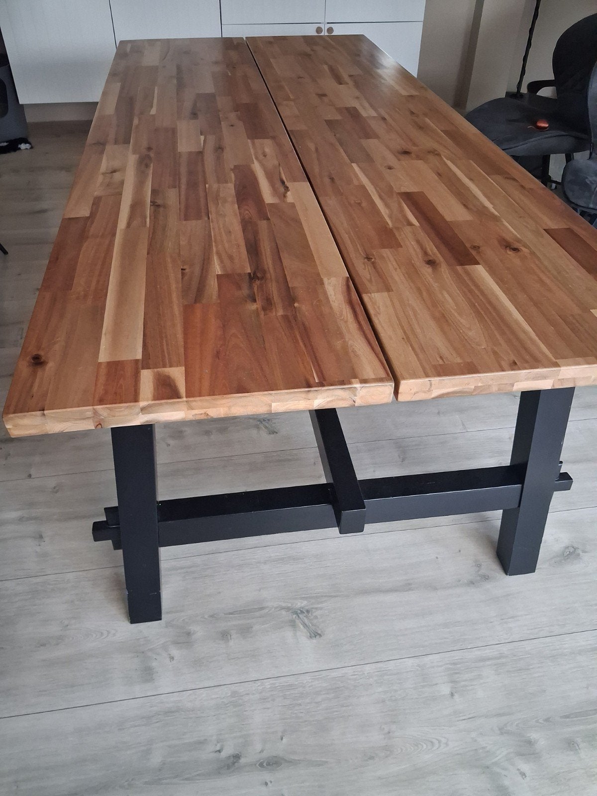 IKEA Skogsta eettafel - massief acaciahout, Overige houtsoorten, Gebruikt, 100 tot 150 cm, 200 cm of meer