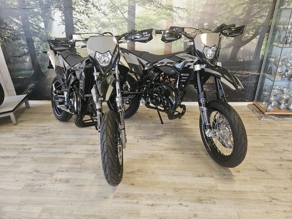 Sherco SM Black Moon R / RS. Nieuw, uit voorraad leverbaar., 6 versnellingen, .., Nieuw, Sherco