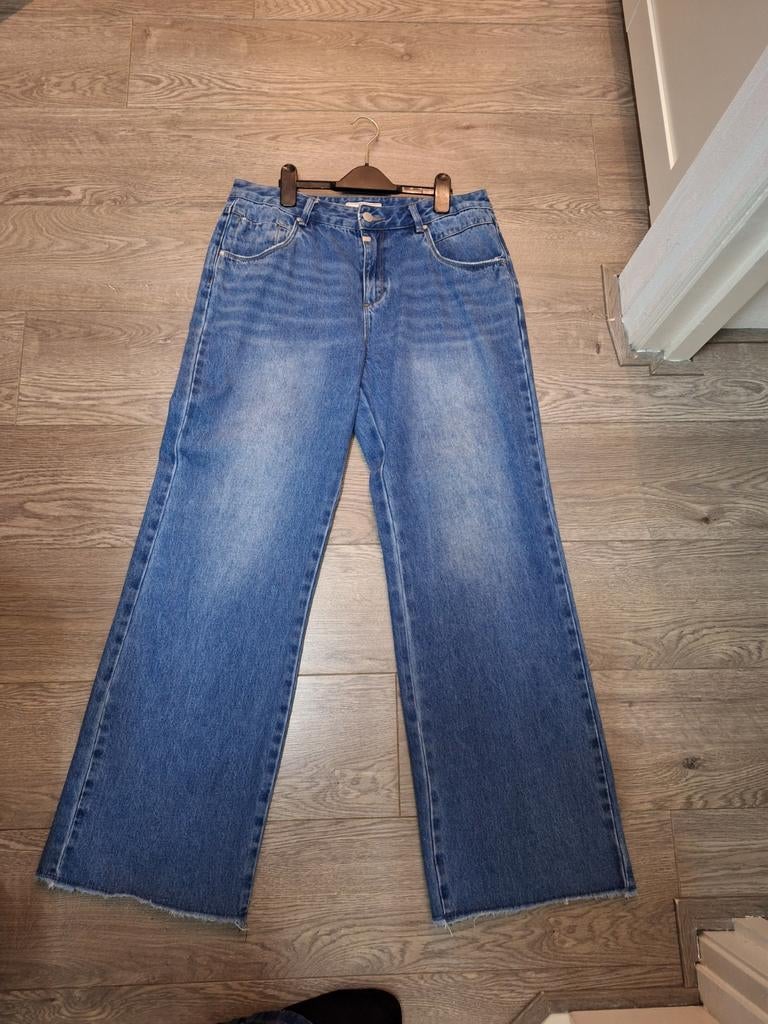 2 broeken o.a. C&S the label en Jeans Timezone, Ophalen of Verzenden, Zo goed als nieuw, Blauw, W30 - W32 (confectie 38/40)