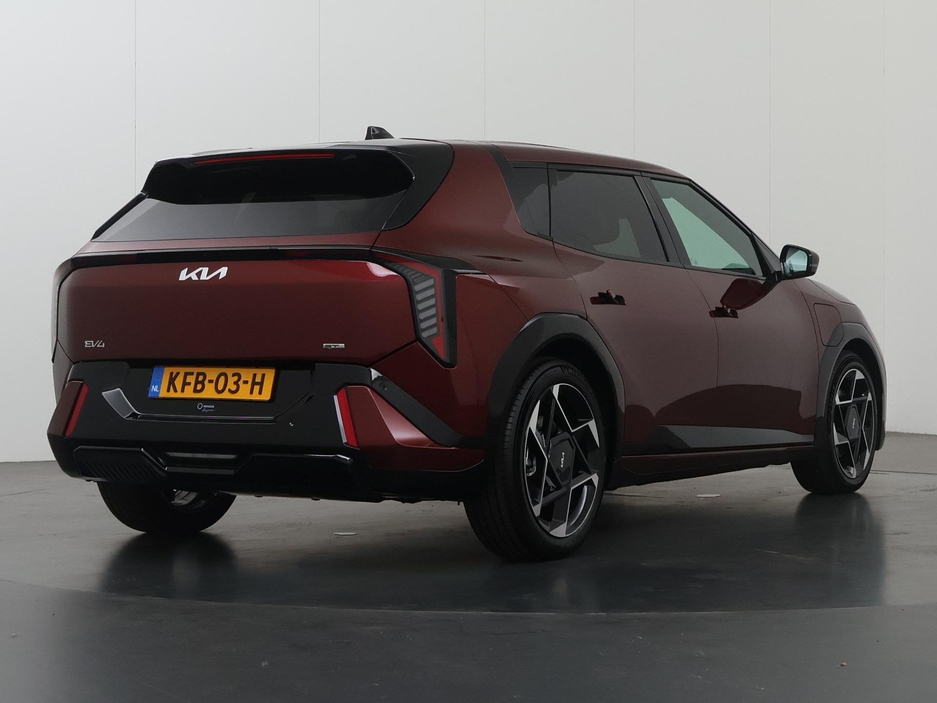 Kia EV4 GT-Line Business Edition 81.4 kWh | Cruise Control A, Auto's, Kia, 81 kWh, 510 min, Origineel Nederlands, 584 km