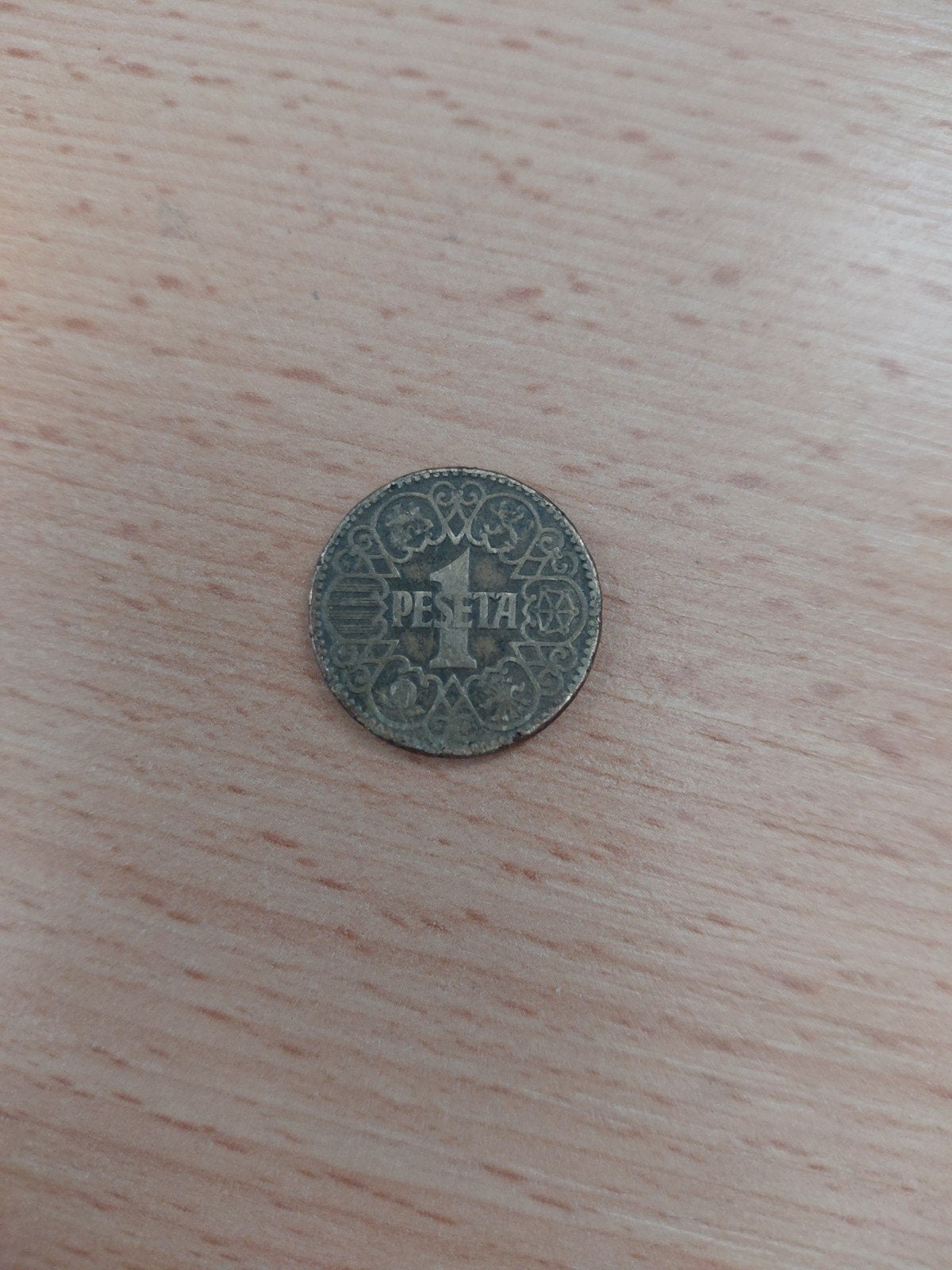 Zeldzame Spaanse 1 Pesueta munt, Ophalen of Verzenden, Gestempeld