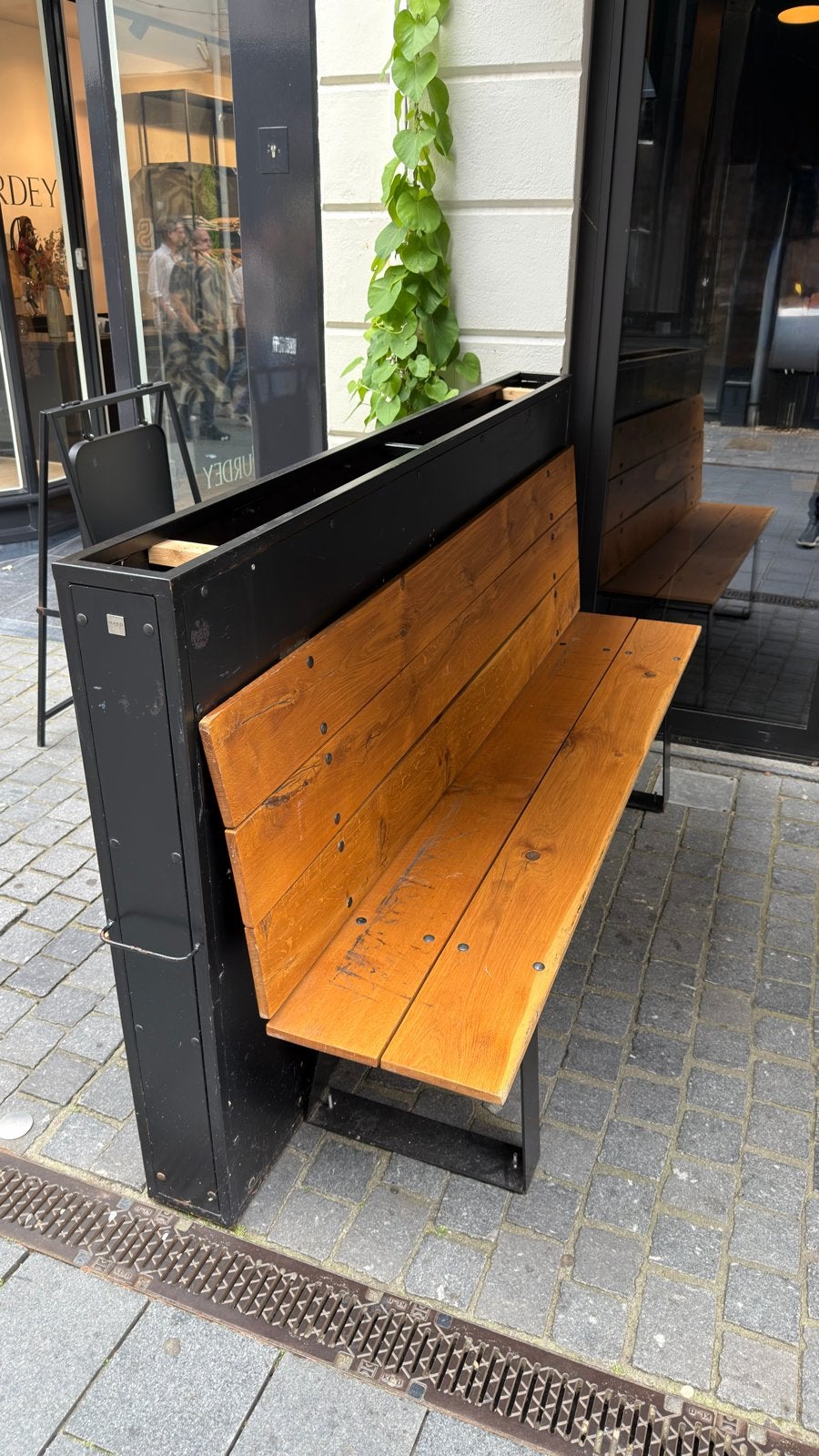 Robuuste bank met geïntegreerde plantenbak, Tuin en Terras, Ophalen, Gebruikt, Hout