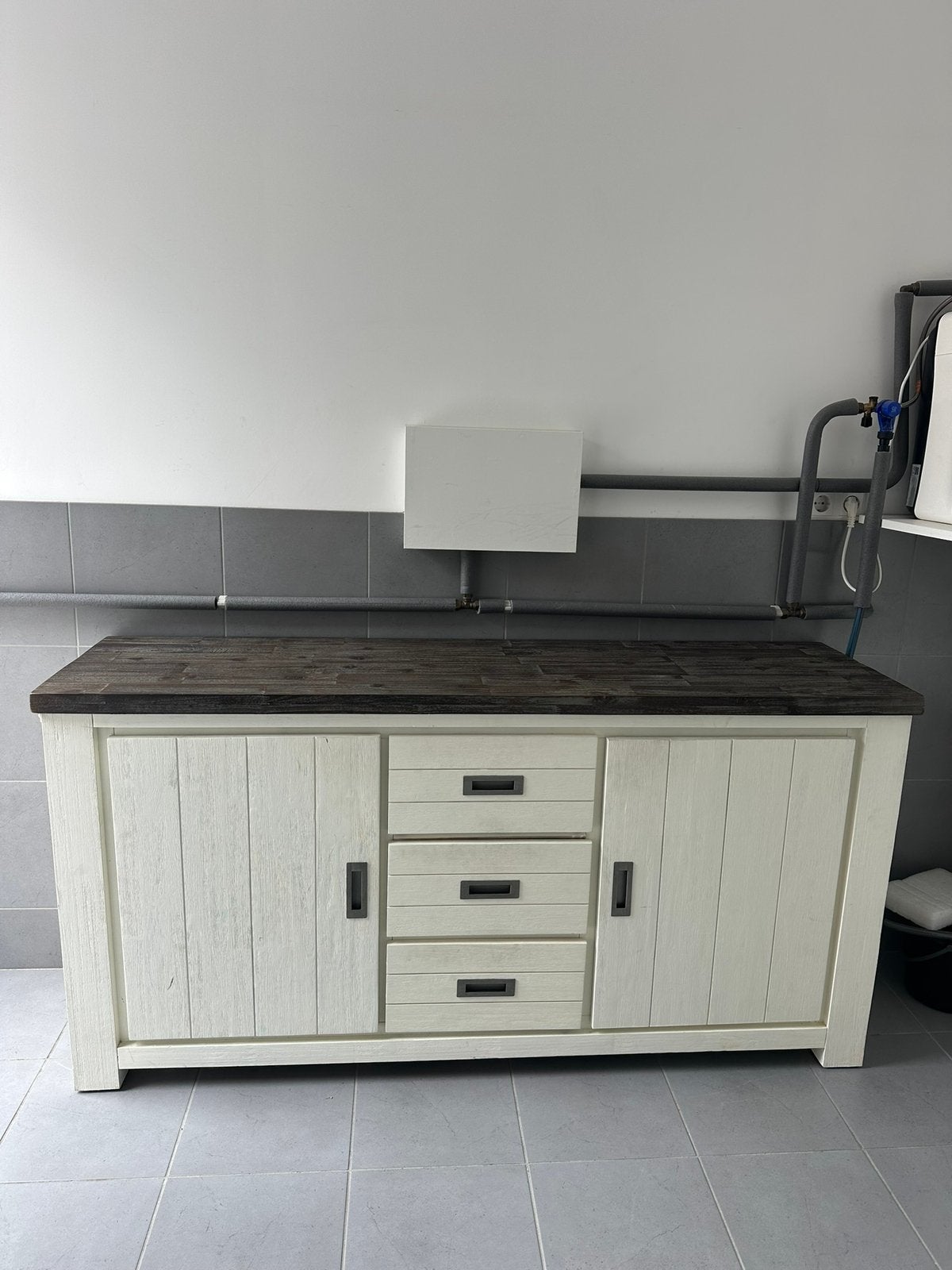 Wit grijs houten dressoir 170 cm - bezorgen mogelijk, Ophalen, Zo goed als nieuw, 25 tot 50 cm, 150 tot 200 cm