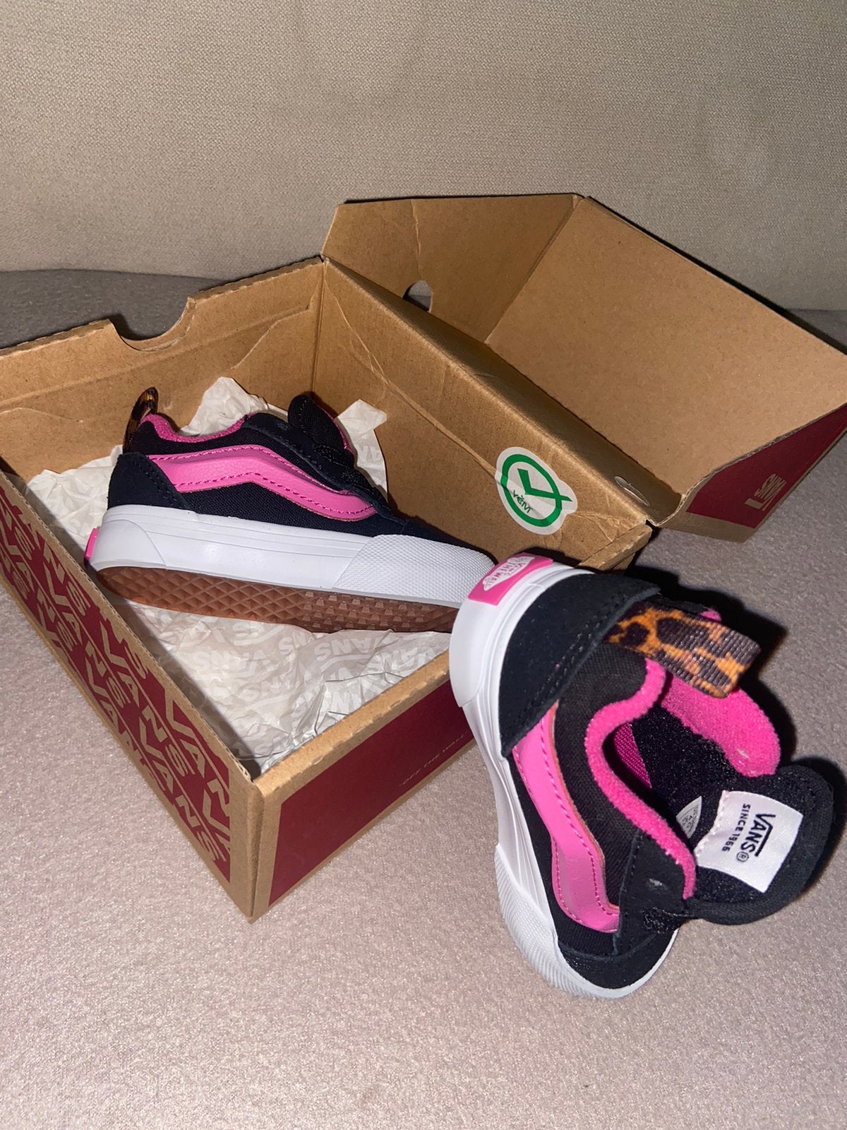 Vans maat 19, Ophalen, Zo goed als nieuw, Jongetje of Meisje, Schoentjes
