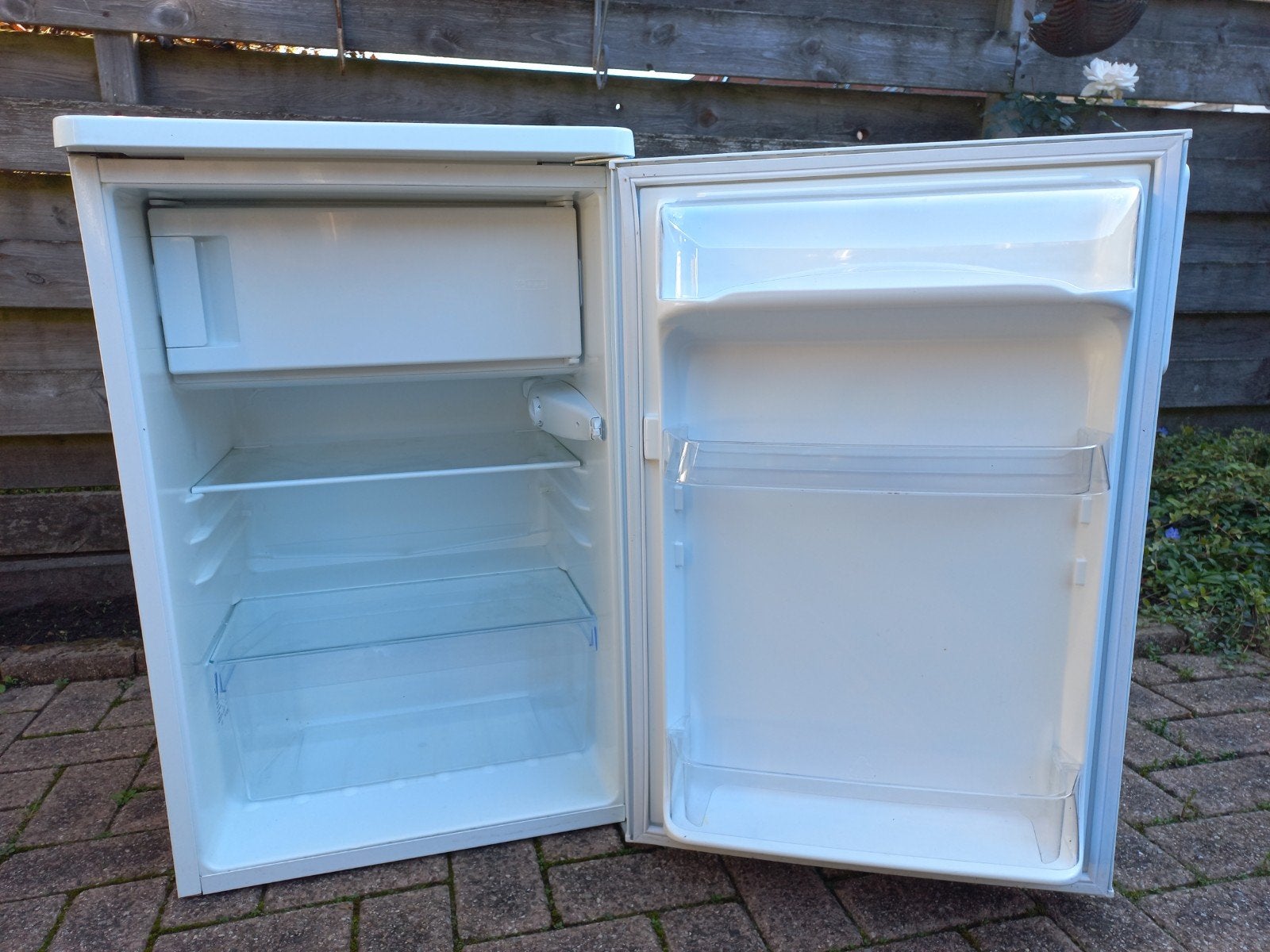 Zanussi koelkast met vriesvakje A+, 85 tot 120 cm, 100 tot 150 liter, Ophalen of Verzenden, Zo goed als nieuw
