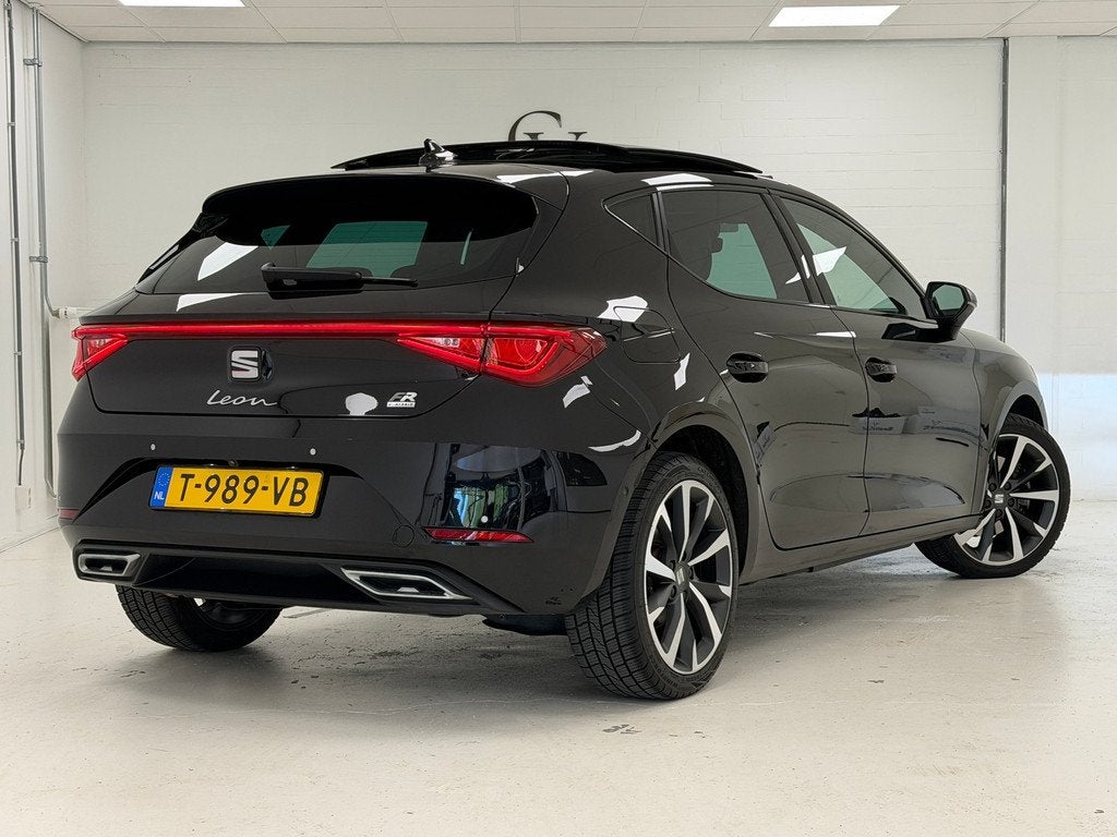 SEAT Leon 1.4 TSI eHybrid PHEV FR | Panoramadak | DCC | Keyl, Stof, Gebruikt, 4 cilinders, Leon