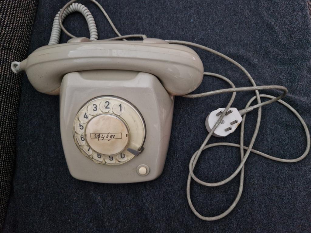 Vintage, werkende  PTT telefoon met draaischijf - Grijs, Telecommunicatie, Vaste telefoons | Niet Draadloos, Ophalen, Gebruikt