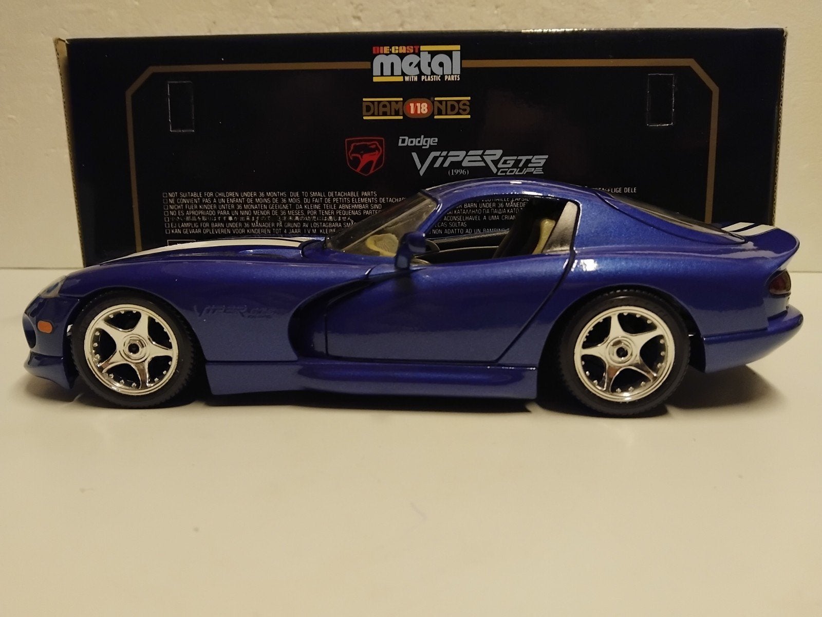 Dodge Viper GTS Coupe blue & white stripes Bburago 1:18 KRD, Ophalen of Verzenden, Zo goed als nieuw, Auto, Overige merken