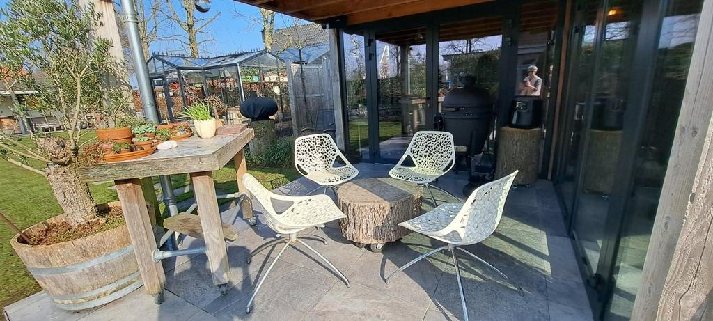 Set van 8 moderne Caprice stoelen