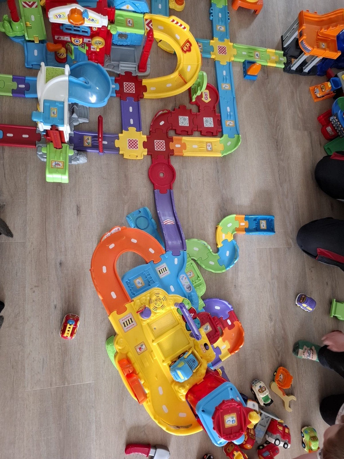 VTech Toet Toet Auto's - Diverse Complete Bouwsets, Kinderen en Baby's, Speelgoed | Vtech, Ophalen, Gebruikt, 2 tot 4 jaar