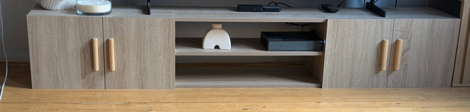 Vida XL TV-meubel 180x32 cm, Huis en Inrichting, Kasten | Televisiemeubels, Gebruikt, 150 tot 200 cm, Ophalen of Verzenden, Minder dan 100 cm