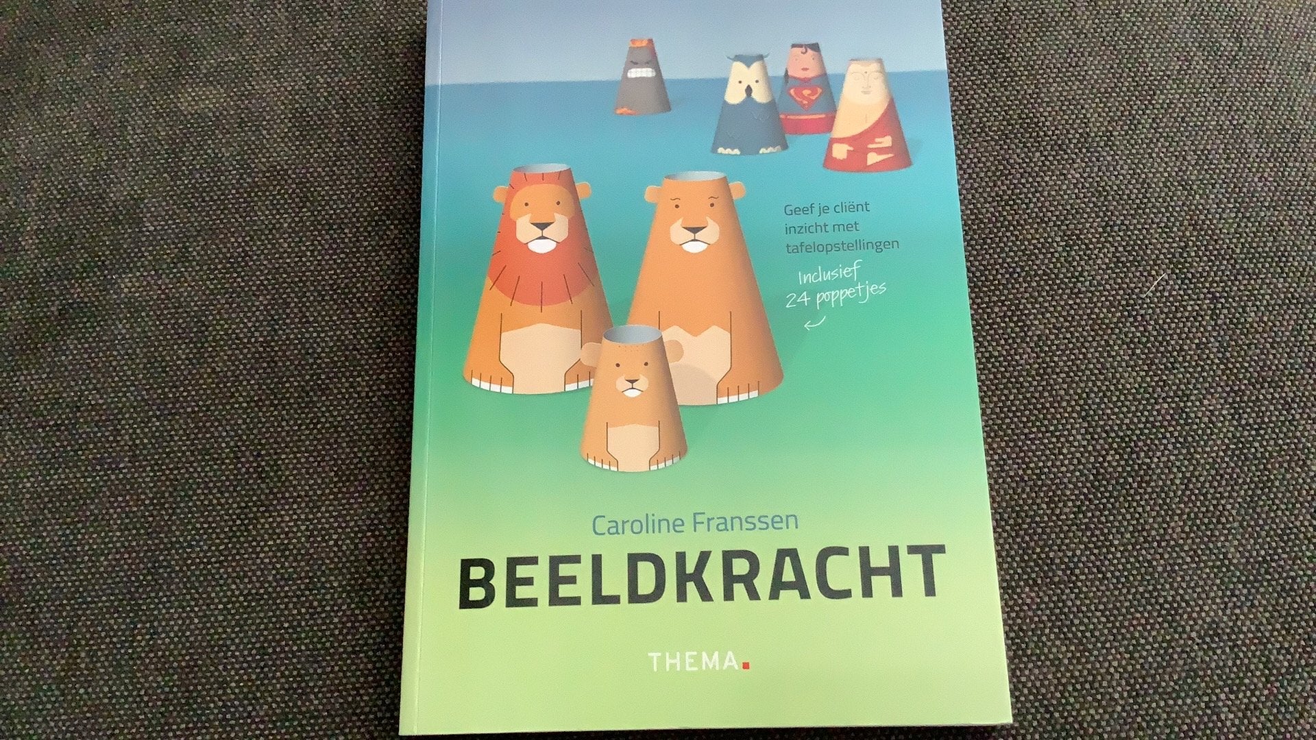 Caroline Franssen - Beeldkracht, tafelopstellingen, Ophalen of Verzenden, Zo goed als nieuw, Caroline Franssen