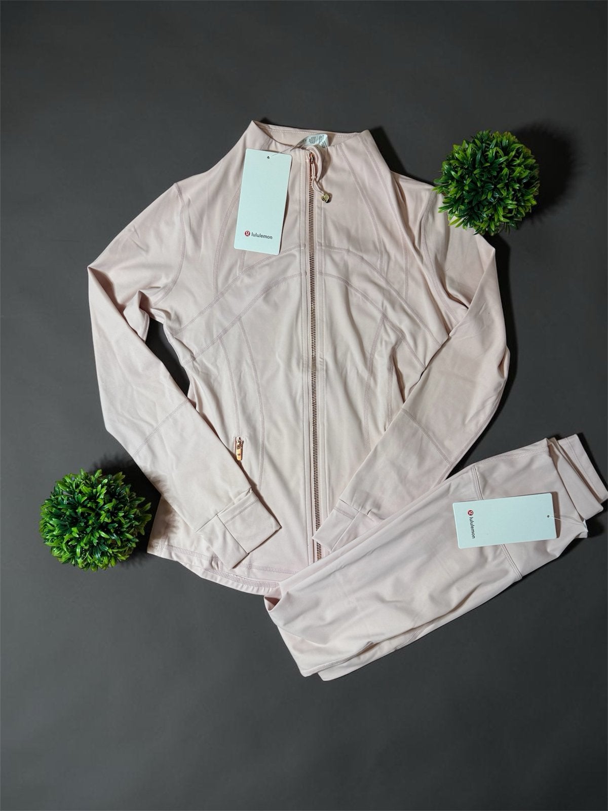 Lululemon Set - Nieuw met labels (S en M beschikbaar), Kleding | Dames, Nieuw, Ophalen of Verzenden, Roze, Maat 36 (S)