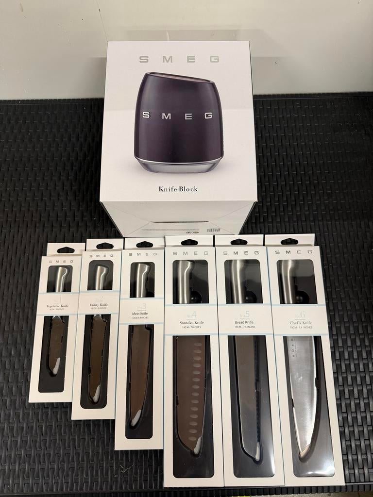 Smeg Messenblok met 6-delige Messenset - Zwart - Nieuw, Overige typen, Nieuw, Ophalen of Verzenden, Zwart