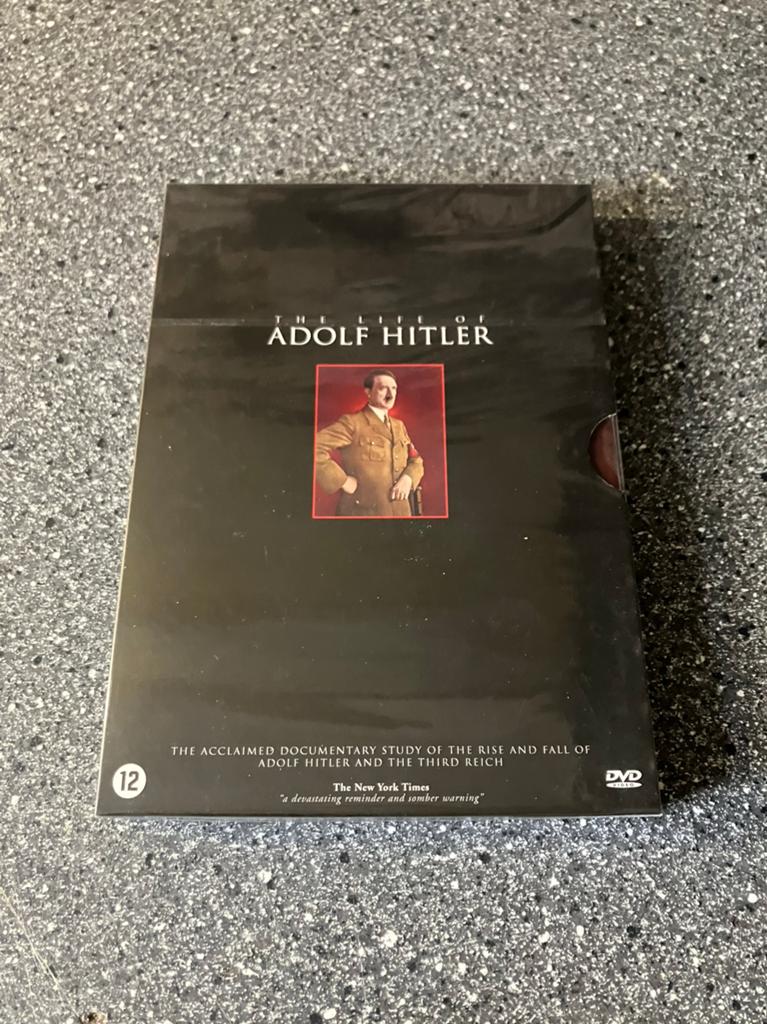 The Life of Adolf Hitler - Nieuw in Seal, Vanaf 12 jaar, Ophalen of Verzenden, Nieuw in verpakking, Oorlog of Misdaad