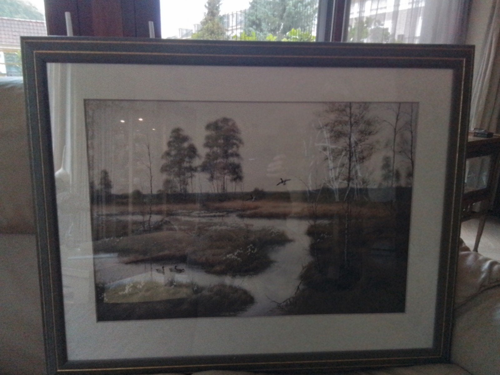 Ingelijst schilderij/print van een moeraslandschap, Antiek en Kunst, Kunst | Schilderijen | Klassiek, Ophalen, Realistisch, Landschap