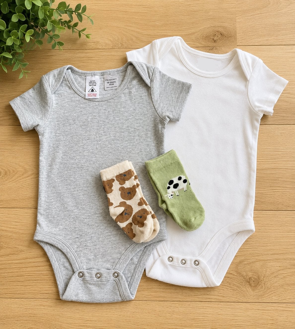 babyset rompers & sokken | Maat 18-24 maanden 86-92, Ophalen of Verzenden, Zo goed als nieuw, Jongen of Meisje, Nacht- of Onderkleding