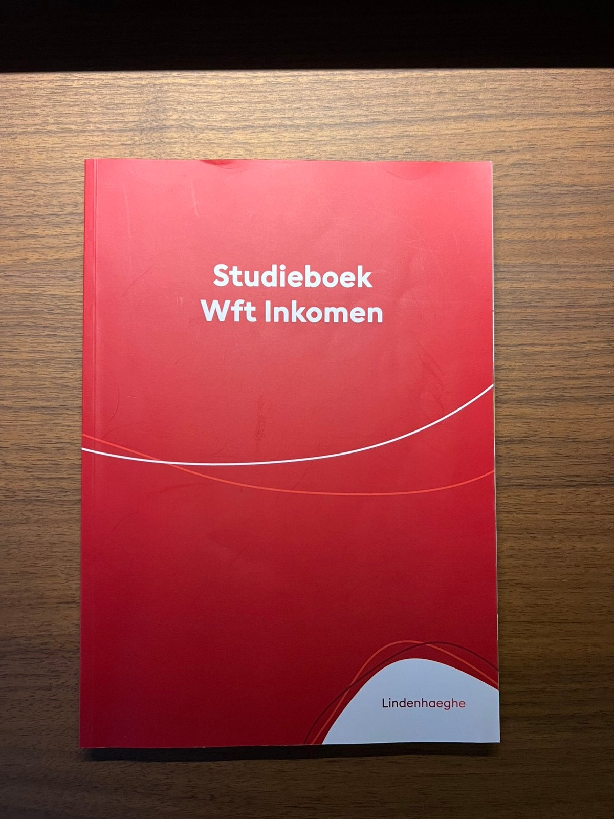 Studieboek Wft Inkomen – Lindenhaeghe, Ophalen of Verzenden, Alpha, Gelezen