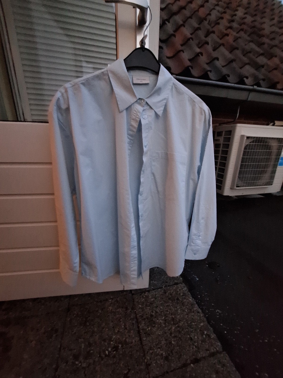 Lichtblauw damesoverhemd van Free/Quent, Freequent, Ophalen of Verzenden, Zo goed als nieuw, Blauw