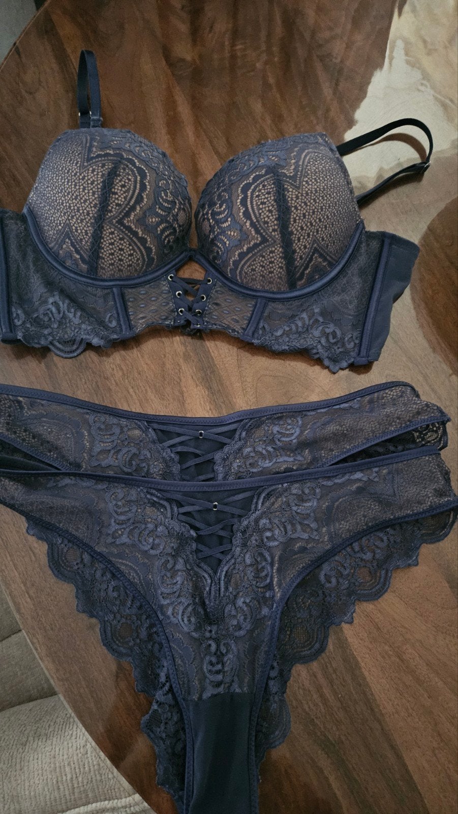 Hunkemöller BH en slip setje - Bijna nieuw, Hunkemöller, Verzenden, Blauw, Setje