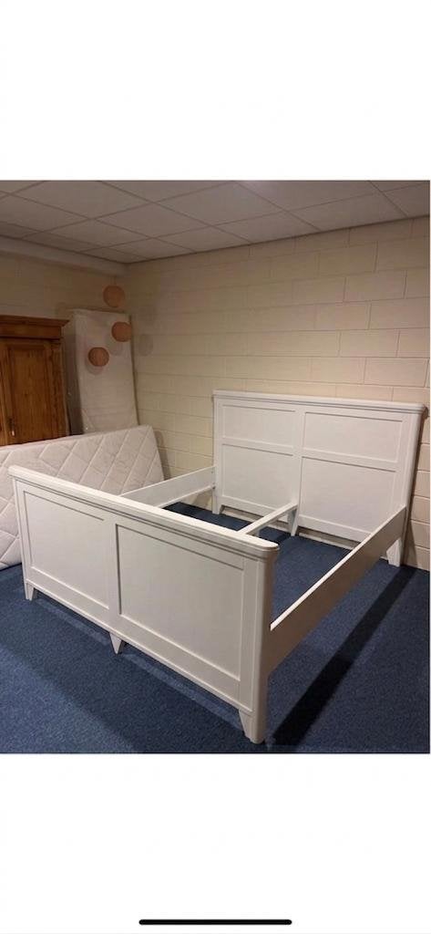 Wit tweepersoonsbed frame - Zo goed als nieuw, Huis en Inrichting, Slaapkamer | Bedden, Ophalen, Wit, Tweepersoons, Zo goed als nieuw
