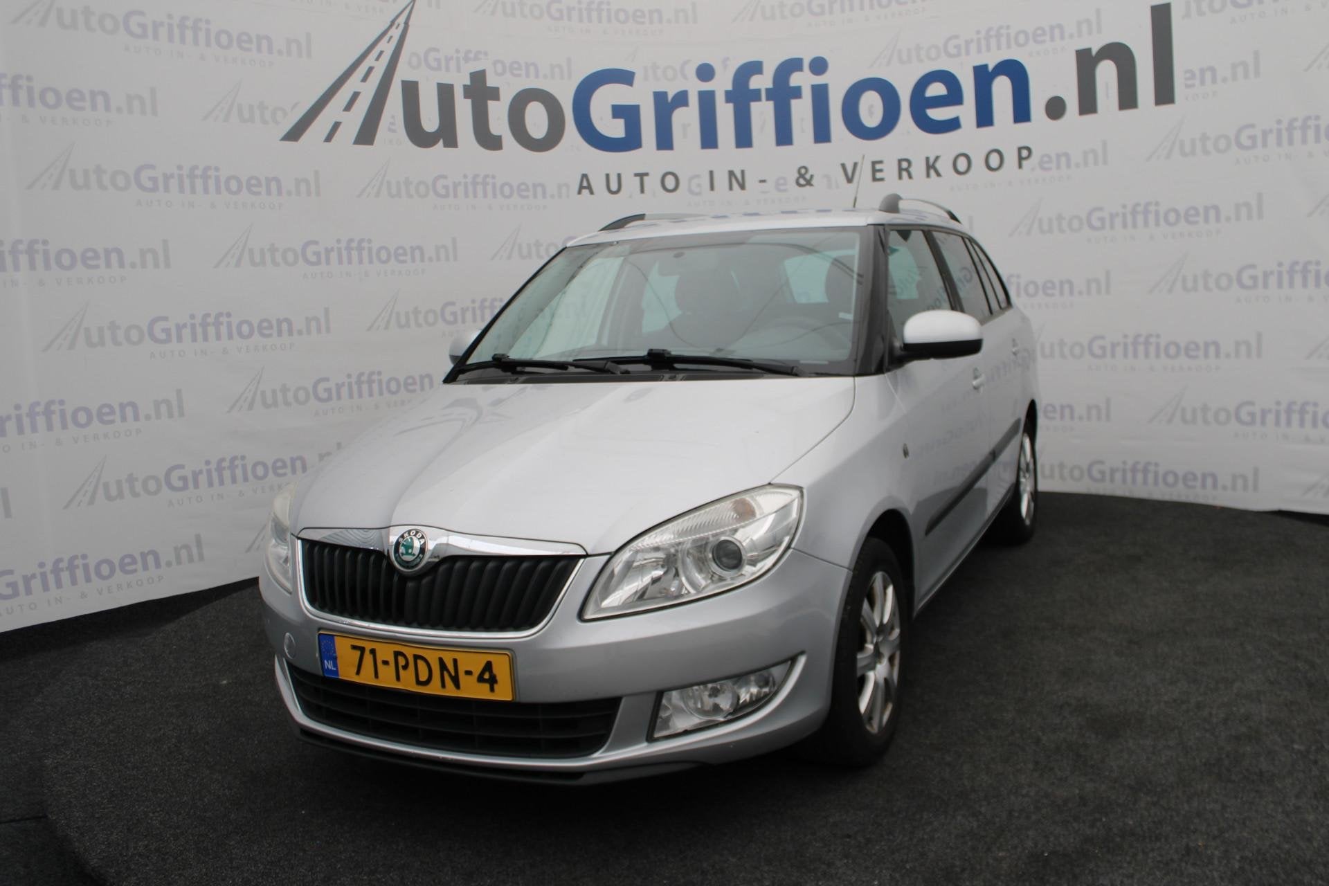 SKODA Fabia Combi 1.2 TSI Ambition nette automaat met trekha, Auto's, Euro 5, Gebruikt, 4 cilinders, 49 €/maand