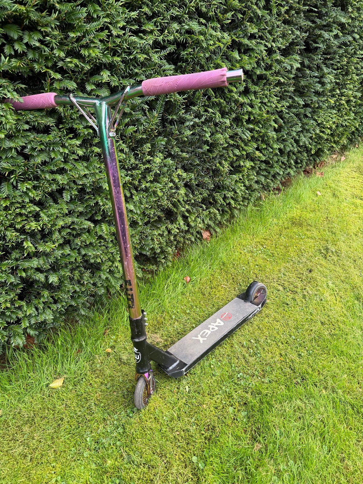 Stuntstep Elite bar, Metro deck, Apex sticker, Fietsen en Brommers, Ophalen of Verzenden, Gebruikt, Gewone step