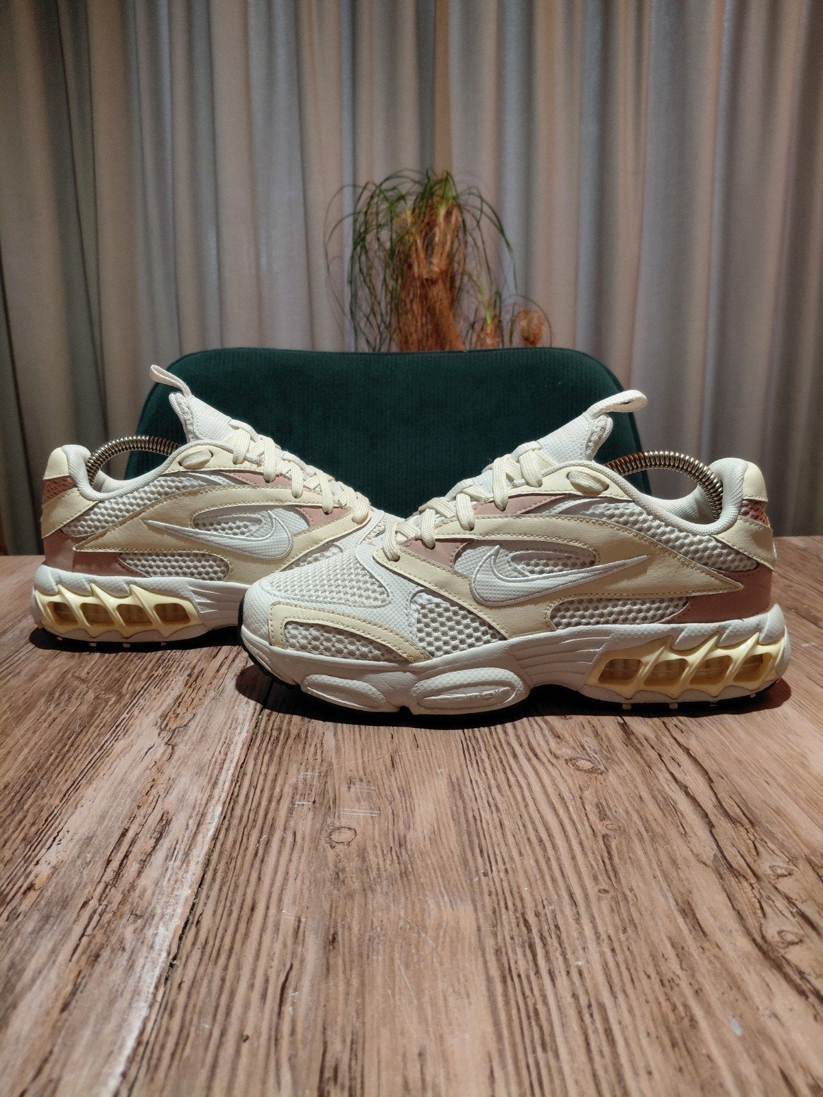 Nike Zoom Air Fire 'Coconut Milk' Size 38, Wit, Nike, Ophalen of Verzenden, Sneakers of Gympen